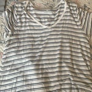 Long v neck shirt from Hollister